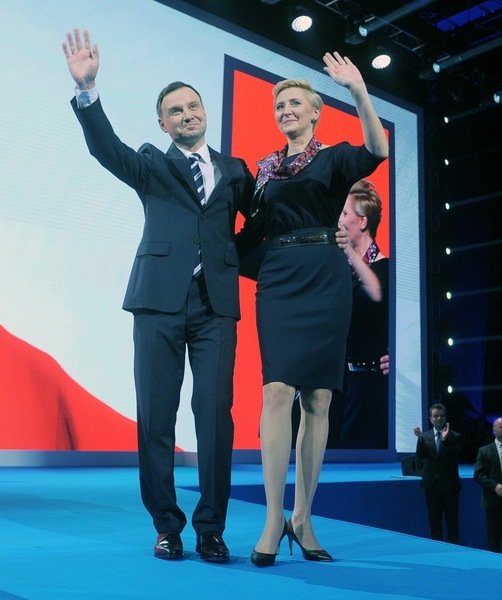 Πολωνία: Πώς ένας άγνωστος, ευρωσκεπτικιστής Δεξιός έγινε Πρόεδρος της χώρας [εικόνες] | iefimerida.gr 2