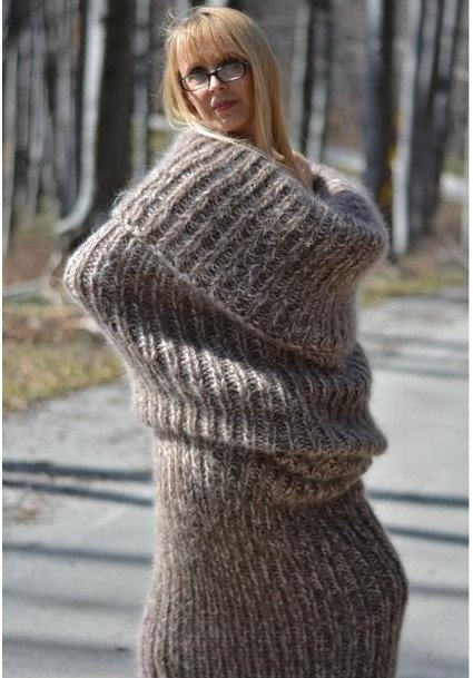 Ολόσωμο κασκόλ -Μια περίεργη τάση [εικόνες] | iefimerida.gr 2