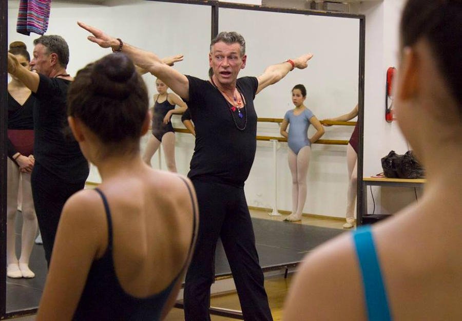 Ομοφυλόφιλος σταρ του κλασικού χορού: Ανακάλυψα τον έρωτα με μια γυναίκα [εικόνες] | iefimerida.gr 4