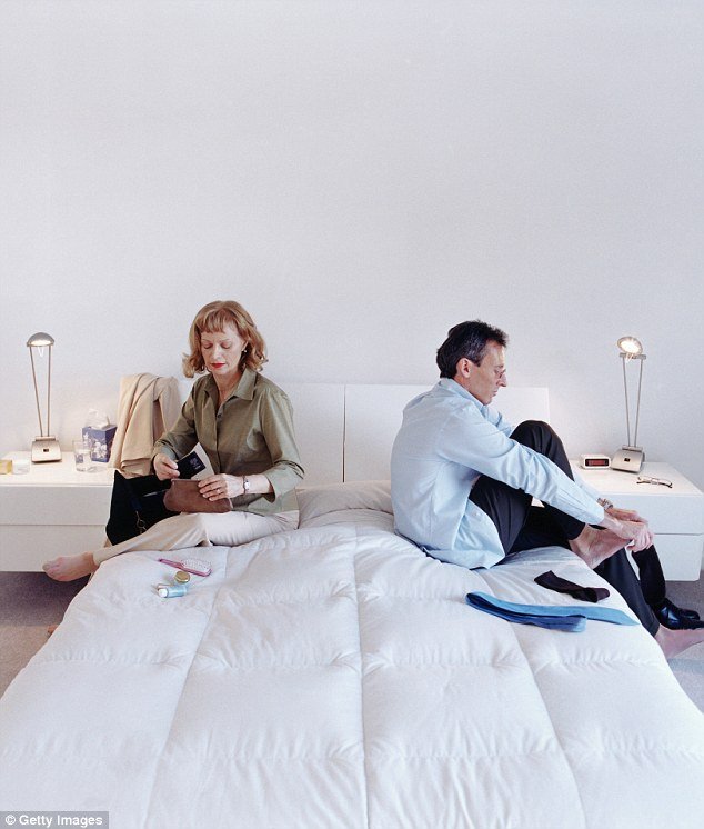 «Οπλο» κατά της απιστίας: Το στρώμα που ενημερώνει για... περίεργη δραστηριότητα [εικόνες & βίντεο] | iefimerida.gr 1