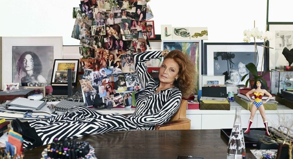 H Diane von Furstenberg κάνει γιόγκα στα 69 της και δίνει συμβουλές [εικόνες] | iefimerida.gr 3