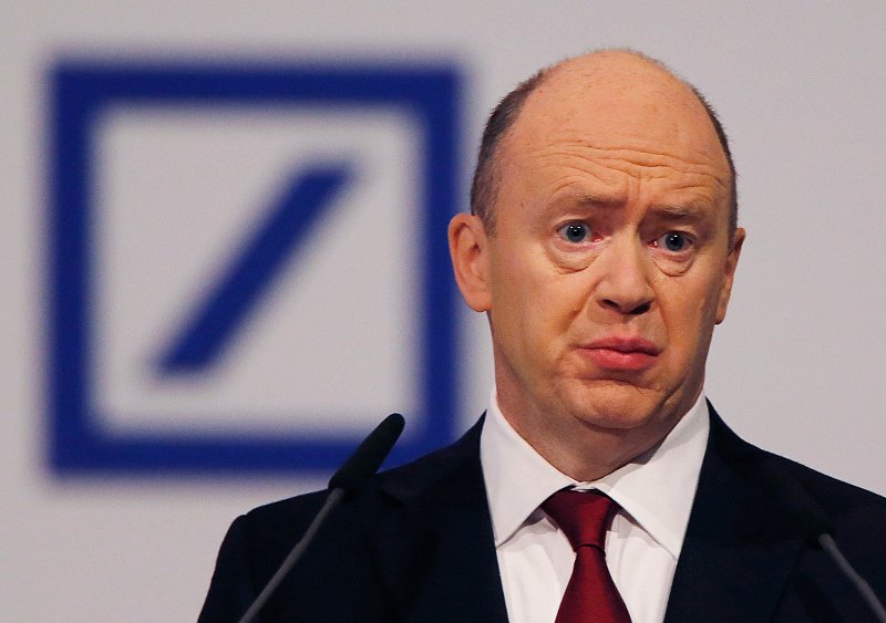 Τα περασμένα μεγαλεία της Deutsche Bank- Δραματική η πτώση των εσόδων | iefimerida.gr 0