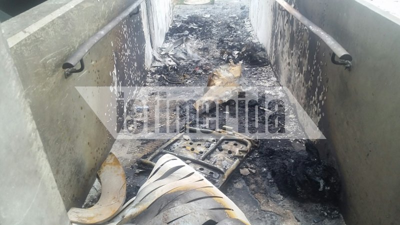 H επόμενη μέρα του φριχτού τροχαίου στη Θήβα -Συντρίμμια και αποκαΐδια [εικόνες] | iefimerida.gr 8