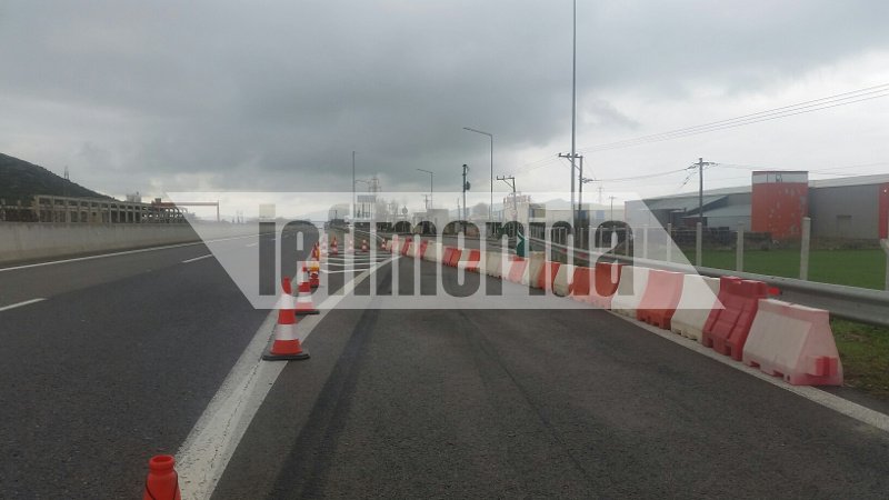 H επόμενη μέρα του φριχτού τροχαίου στη Θήβα -Συντρίμμια και αποκαΐδια [εικόνες] | iefimerida.gr 11