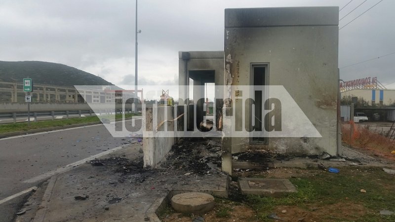 H επόμενη μέρα του φριχτού τροχαίου στη Θήβα -Συντρίμμια και αποκαΐδια [εικόνες] | iefimerida.gr 1