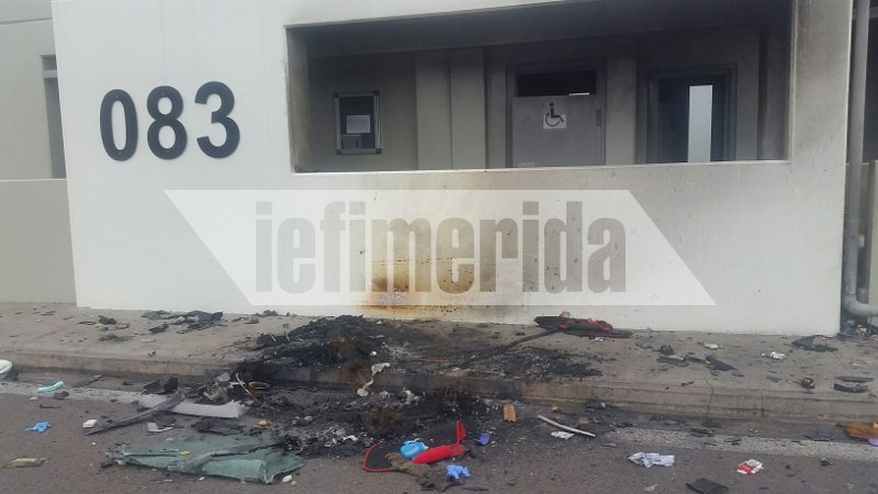 H επόμενη μέρα του φριχτού τροχαίου στη Θήβα -Συντρίμμια και αποκαΐδια [εικόνες] | iefimerida.gr 3