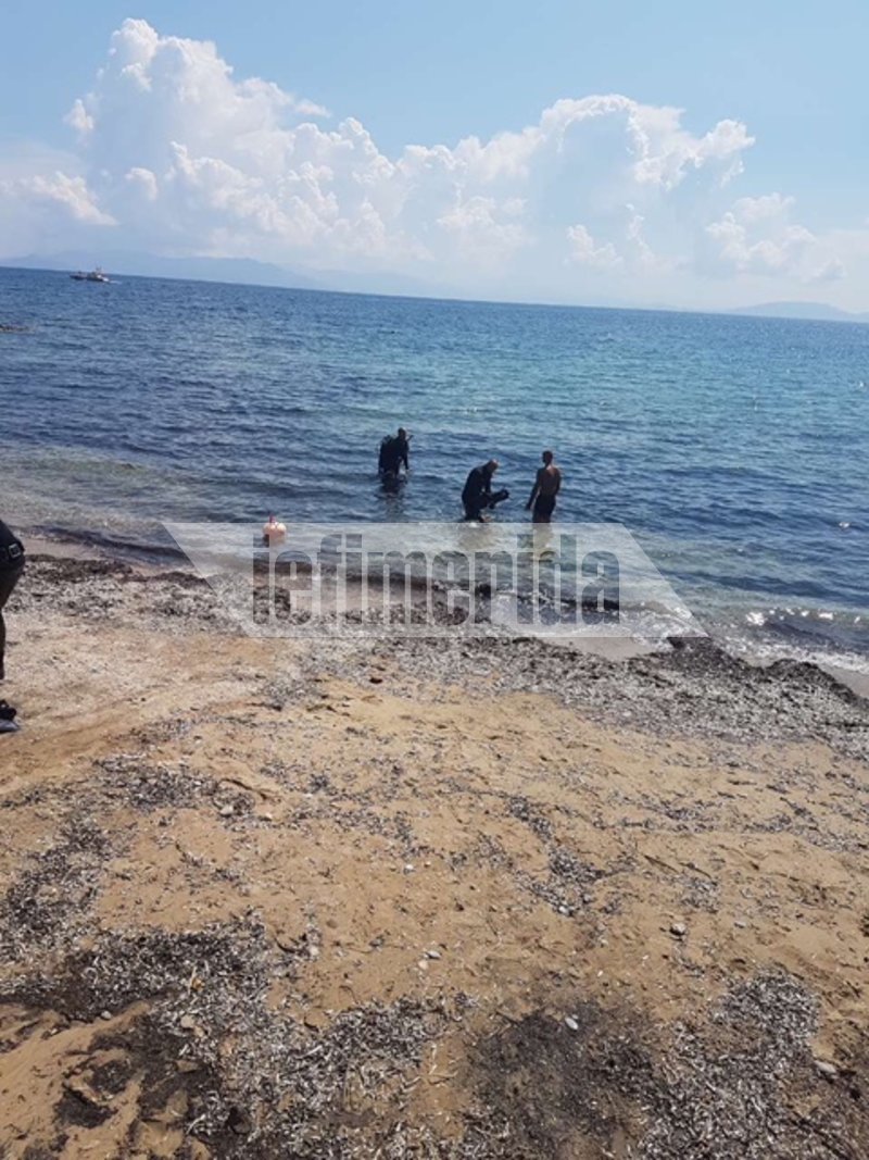 Δύτες ψάχνουν για θύματα στο Κόκκινο Λιμανάκι [εικόνες & βίντεο] | iefimerida.gr 3