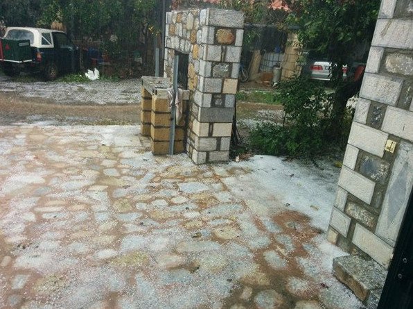 Στη δίνη του ανεμοστρόβιλου η Δυτική Μάνη [βίντεο & εικόνες] | iefimerida.gr 3