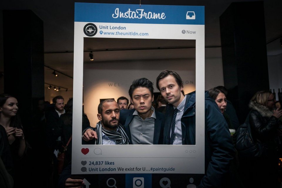 Οι «ιδιοφυΐες» της τέχνης: Πώς δυο 26χρονοι άλλαξαν μια για πάντα τη λειτουργία των γκαλερί [εικόνες]  | iefimerida.gr 10