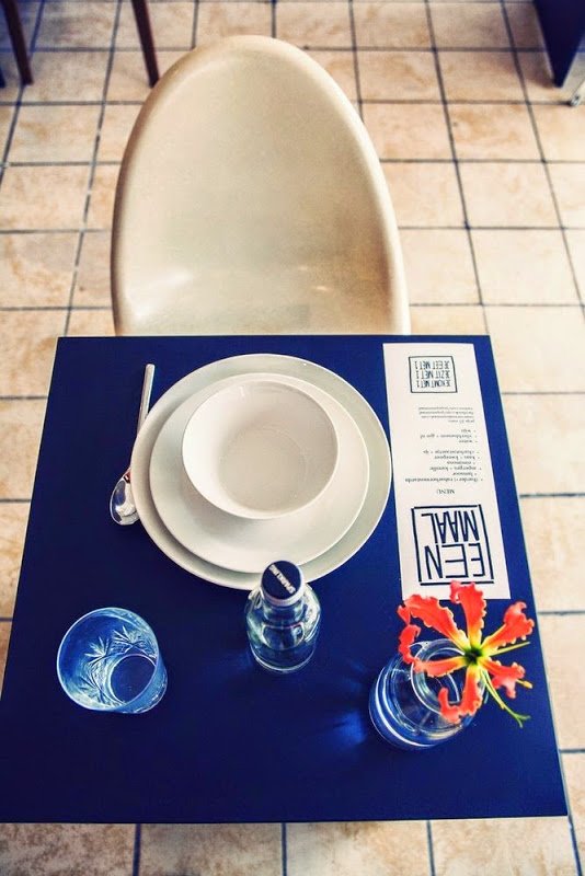 Τραπέζι για... έναν - Ενα εστιατόριο, αποκλειστικά για «μοναχικούς» πελάτες [εικόνες] | iefimerida.gr 1