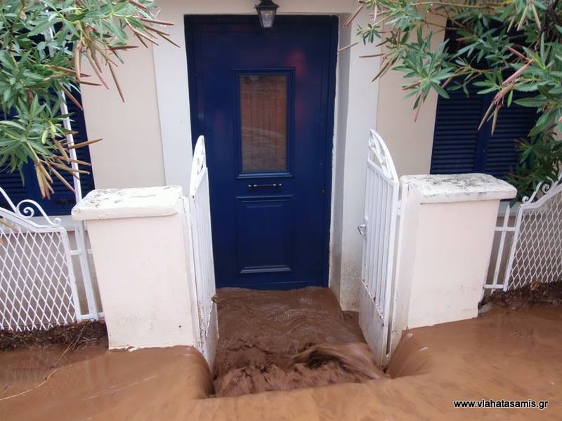 Εικόνες βιβλικής καταστροφής στην Κεφαλονιά από την κακοκαιρία [εικόνες] | iefimerida.gr 14