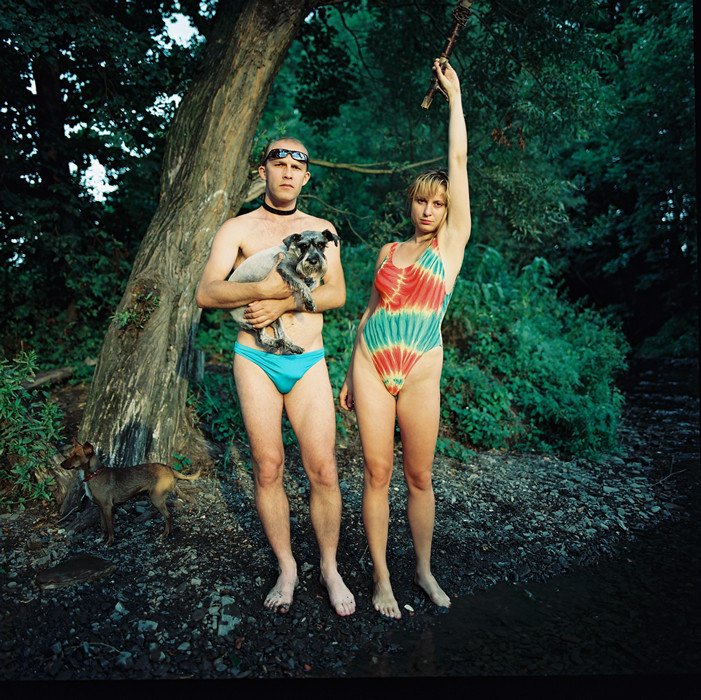 Μια γυναίκα φωτογραφίζεται με διαφορετικούς άντρες και δείχνει πώς θα ήταν η ζωή της αν ζούσε μαζί τους –Τα πάντα αλλιώς [εικόνες] | iefimerida.gr 8