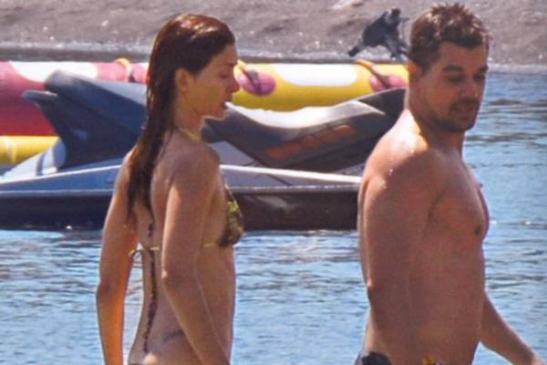  H Kατερίνα Λέχου με μπικίνι στη Πάτμο [εικόνες]  | iefimerida.gr 0