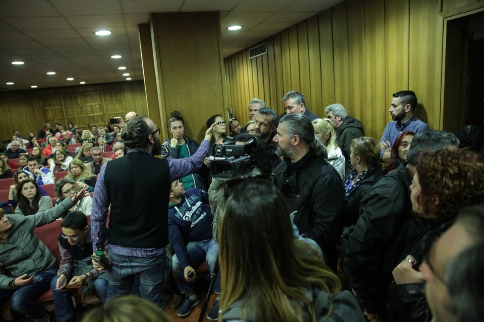 Ενταση μεταξύ ΠΟΕΔΗΝ και Πολάκη -«Θα μας βάλουν ζουρλομανδύα με όσα λες» [εικόνες & βίντεο] | iefimerida.gr 0