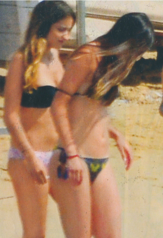 Η Εριέττα Κούρκουλου και οι φίλες της με μπικίνι «καίνε» τον Αστέρα Βουλιαγμένης [εικόνες] | iefimerida.gr 3