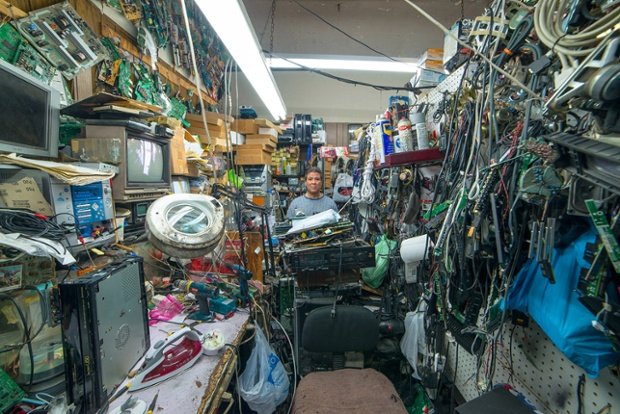 Πορτέτα μικροκαταστηματαρχών από ολόκληρο τον κόσμο: Αντιστέκονται στην επέλαση των Mall [εικόνες]  | iefimerida.gr 3