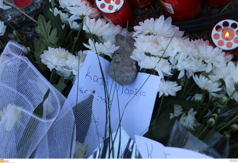 Τροχαίο στη Θεσσαλονίκη: 4 μαθητές νεκροί, ένας χαροπαλεύει -Τα αναπάντητα ερωτήματα της τραγωδίας | iefimerida.gr 4