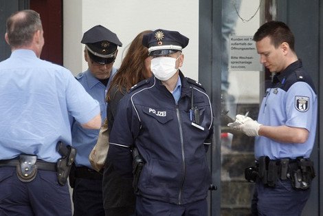 Συναγερμός στη Γερμανία από υποψία για κρούσμα Εμπολα -Γυναίκα νοσηλεύεται με συμπτώματα που παραπέμπουν στον ιό [εικόνες&βίντεο] | iefimerida.gr 0