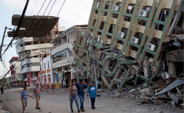 Ισημερινός: Στέλνουν ανθρωπιστική βοήθεια μετά τον καταστροφικό σεισμό -413 οι νεκροί [εικόνες] | iefimerida.gr 0