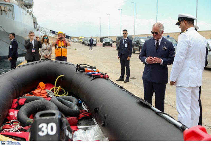  Στο θωρηκτό «Αβέρωφ» ο Κάρολος -Επισκέφθηκε και την τριήρη «Ολυμπιάς» [εικόνες] | iefimerida.gr 8
