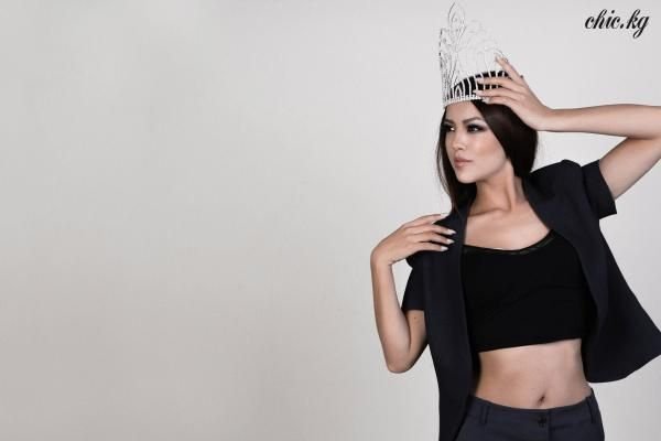 Πρώην υποψήφια Μις Κόσμος φόρεσε χιτζάμπ: Είμαι χαρούμενη μουσουλμάνα [εικόνες] | iefimerida.gr 0