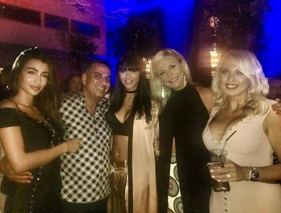 Η βάφτιση της χρονιάς στη Ρόδο -Ηταν κυριολεκτικά όλη η σόουμπιζ εκεί [εικόνες] | iefimerida.gr 13