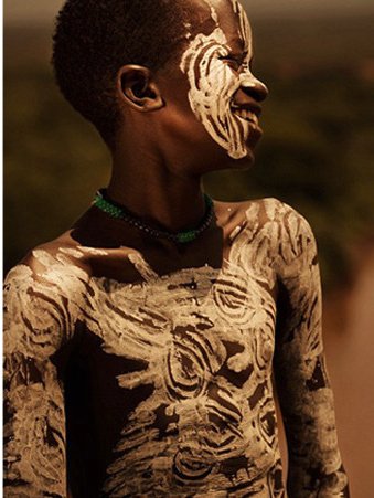 Φυλή Ομο της Αιθιοπίας: Τελετές όπου το αίμα και διασκέδαση πάνε χέρι-χέρι [εικόνες]  | iefimerida.gr 2