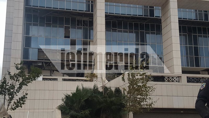 Ισχυρή έκρηξη βόμβας στο Εφετείο Αθηνών [εικόνες & βίντεο] | iefimerida.gr 2