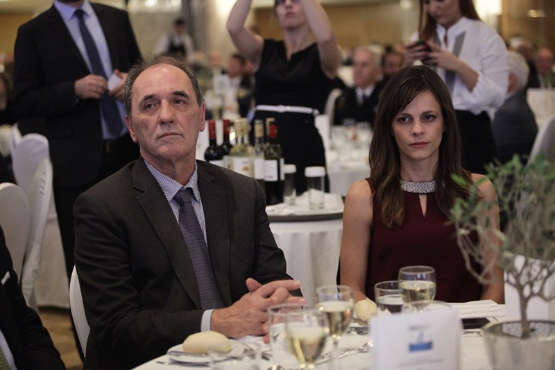 «Μοντελάκι» η Εφη Αχτσιόγλου στο δείπνο με τον Μοσκοβισί [εικόνες] | iefimerida.gr 1