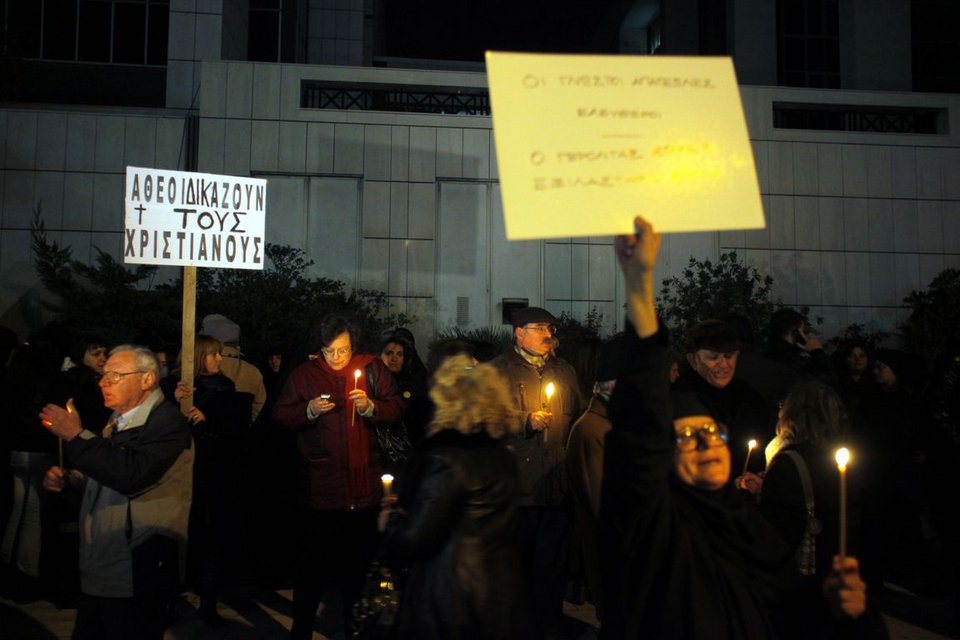 Στον Κορυδαλλό οδηγήθηκε ο ηγούμενος Εφραίμ | iefimerida.gr 0