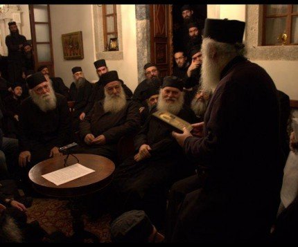 Έφτασε στην Αθήνα ο Εφραίμ για να απολογηθεί [εικόνες] | iefimerida.gr 0