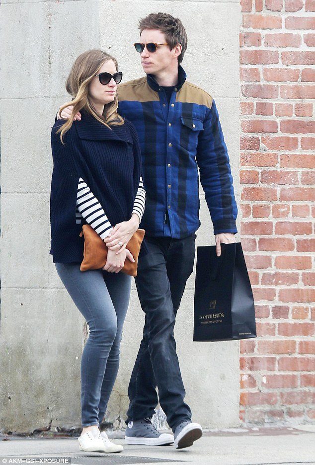 Ερωτευμένοι, περιμένοντας το παιδάκι τους -Οσκαρικό ζευγάρι στα μέλια [εικόνες] | iefimerida.gr 3