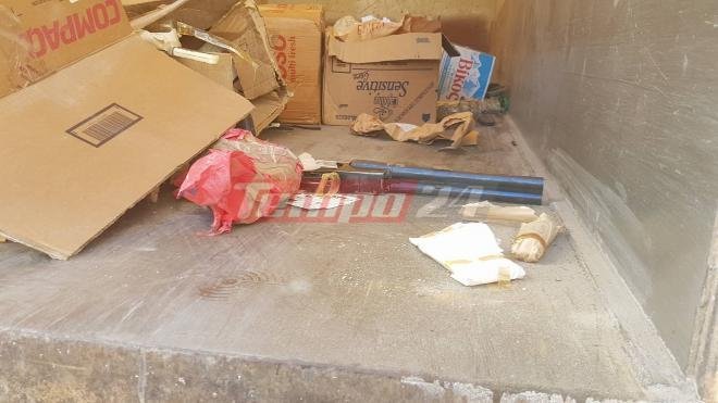 Πάτρα: Βρέθηκαν κι άλλα όπλα στον σκουπιδότοπο, μετά την έκρηξη που ακρωτηρίασε υπάλληλο [εικόνες] | iefimerida.gr 0