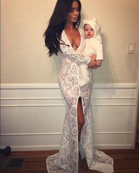 Η «έγκυος με τους κοιλιακούς» προκαλεί ξανά -Ξεσήκωσε κύμα αντιδράσεων στο Διαδίκτυο [εικόνες] | iefimerida.gr 1