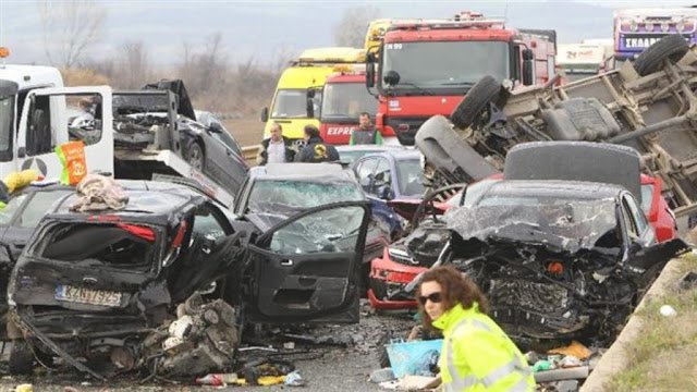 Αποφυλακίστηκε ο Ρουμάνος οδηγός νταλίκας που σκόρπισε τον θάνατο στην Εγνατία [εικόνες] | iefimerida.gr 4