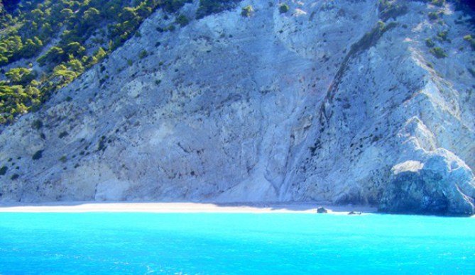 Σέρβος travel blogger εξηγεί γιατί λατρεύει τη Λευκάδα [εικόνες] | iefimerida.gr 0