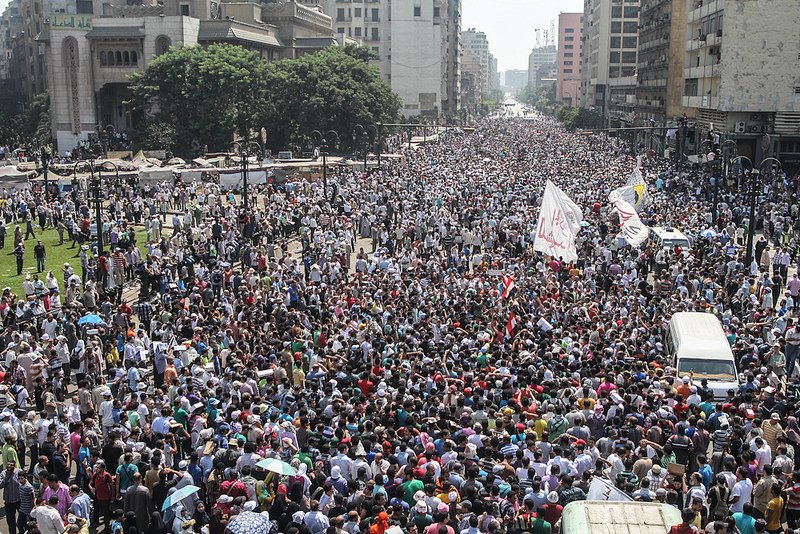 Σύγχυση, χάος και εθνικός διχασμός στην Αίγυπτο –  70 νεκροί μόνο την Παρασκευή [βίντεο & εικόνες] | iefimerida.gr 0