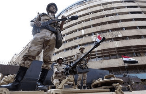 Βουτηγμένη στο αίμα η «νέα εποχή» στην Αίγυπτο – 36 νεκροί και περισσότεροι από 1.000 τραυματίες [εικόνες] | iefimerida.gr 0