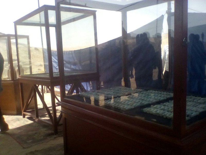 Σπουδαία ανακάλυψη: Βρήκαν αρχαία πόλη των νεκρών στην Αίγυπτο, με σαρκοφάγους και θησαυρούς [εικόνες]  | iefimerida.gr 1