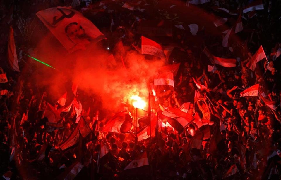 Το πάρτι της πλατείας Ταχρίρ μέσα από εντυπωσιακές φωτογραφίες | iefimerida.gr 11