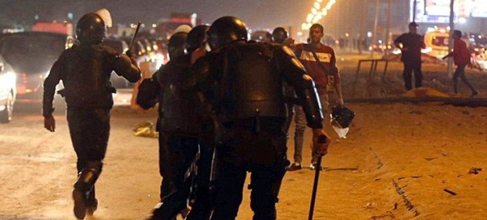 Χάος στην Αίγυπτο: 40 φίλαθλοι νεκροί μετά από συγκρούσεις με την αστυνομία [εικόνες]  | iefimerida.gr 6