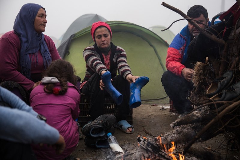 Λασπότοπος η Ειδομένη: 70 παιδιά στα νοσοκομεία με λοιμώξεις [εικόνες] | iefimerida.gr 0