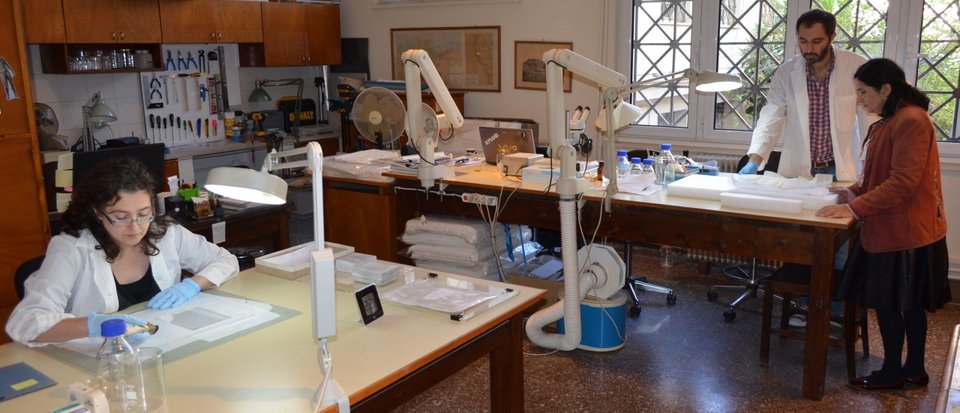 Το Εθνικό Αρχαιολογικό Μουσείο ανοίγει τα εργαστήρια συντήρησης στο κοινό [εικόνες]  | iefimerida.gr 1