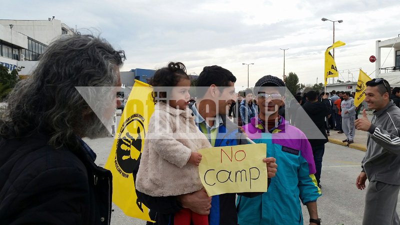 Απεργία πείνας ξεκινούν οι πρόσφυγες στο Ελληνικό [εικόνες] | iefimerida.gr 3