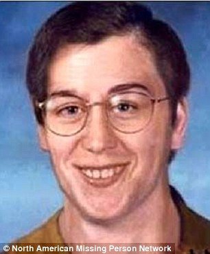 Θυμήθηκε ποιος είναι μετά από 30 χρόνια -Ολοι τον θεωρούσαν νεκρό και αυτός είχε πάθει αμνησία [εικόνες]      | iefimerida.gr 0