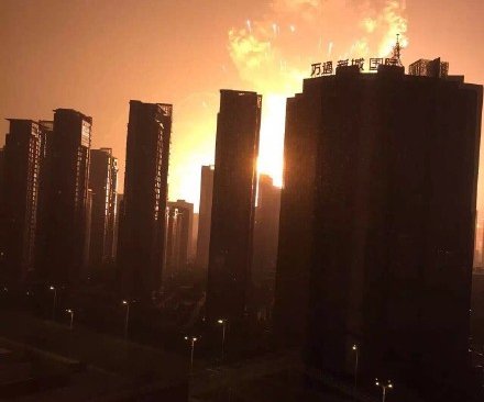 Ισχυρή έκρηξη σε πόλη της Kίνας - Νεκροί και εκατοντάδες τραυματίες [εικόνες&βίντεο]   | iefimerida.gr 1