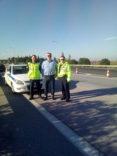 Θεσσαλονίκη: Διαλυμένα οχήματα της ΕΛ.ΑΣ., στηρίζουν τα καθίσματα με σανίδες [εικόνες] | iefimerida.gr 2
