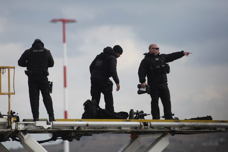 Με το δάχτυλο στη σκανδάλη -Οι ελεύθεροι σκοπευτές της ΕΚΑΜ και των μυστικών υπηρεσιών σκιά του Ομπάμα [εικόνες] | iefimerida.gr 11