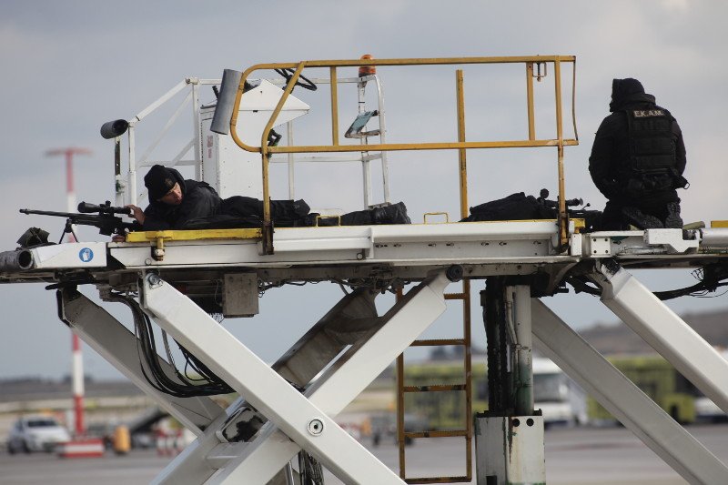 Με το δάχτυλο στη σκανδάλη -Οι ελεύθεροι σκοπευτές της ΕΚΑΜ και των μυστικών υπηρεσιών σκιά του Ομπάμα [εικόνες] | iefimerida.gr 6