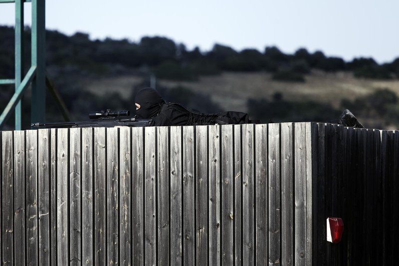 Σαν σε σκηνές από ταινία του Χόλιγουντ -Στην επίδειξη των ΕΚΑΜ με τη λεωφορειοπειρατεία [εικόνες] | iefimerida.gr 3